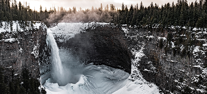 Helmcken Falls in Canada: een plek voor extreme (ijs)avonturen