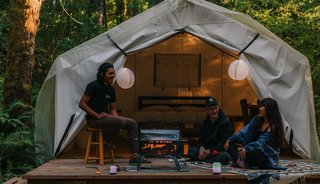 Van een duffel tot een bbq en bestek: dit moet op je paklijst als je een roadtrip gaat maken